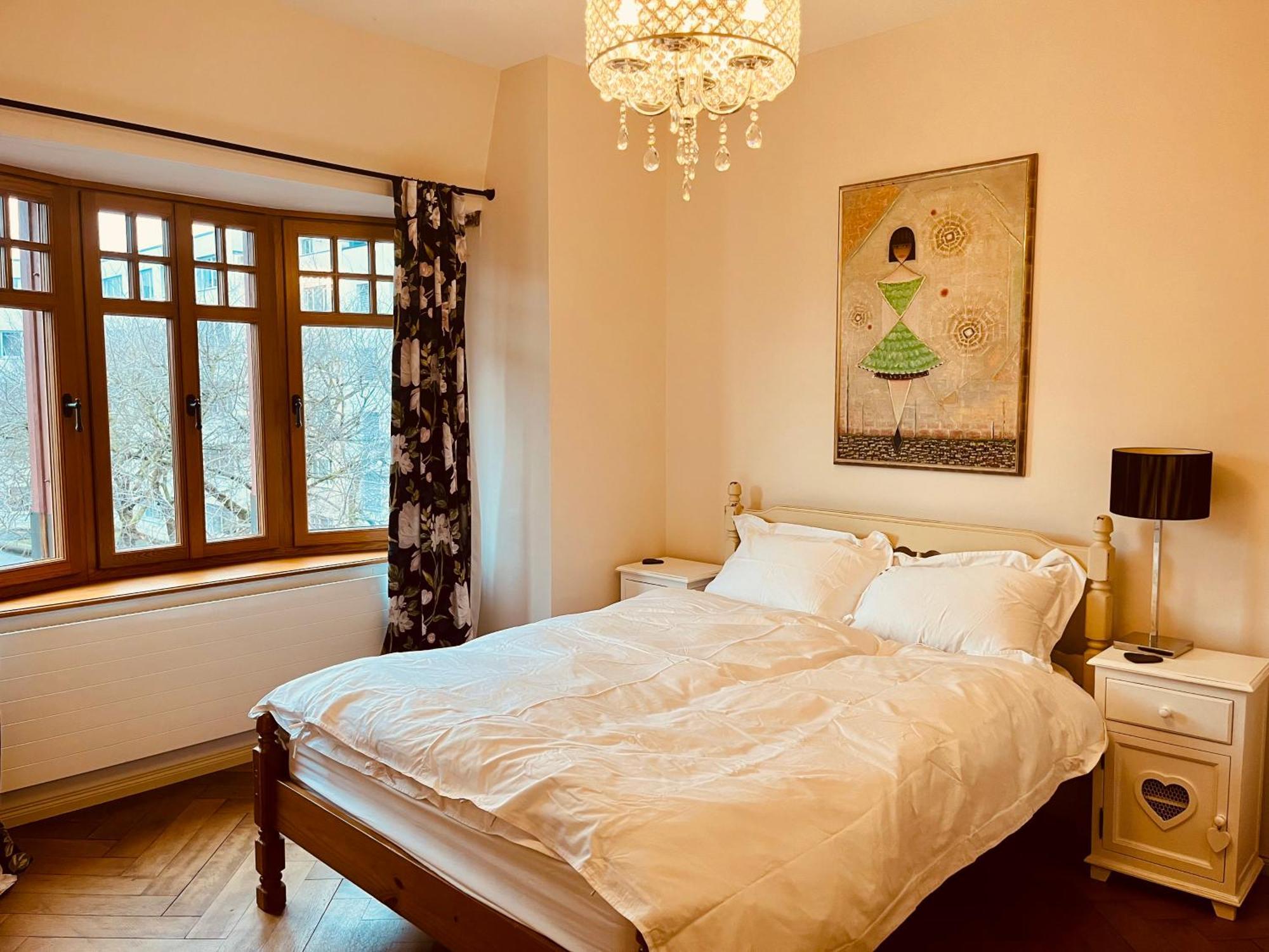Georgian Guest Rooms Basel Exterior photo